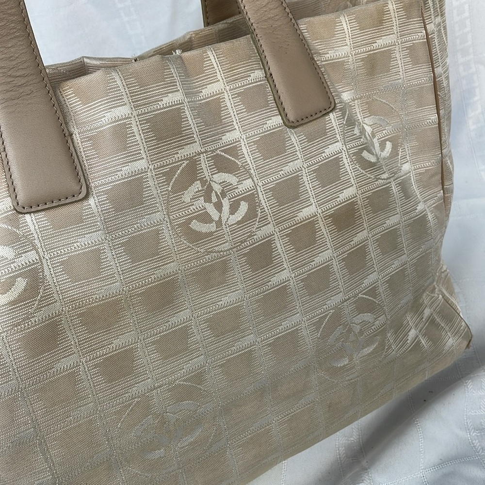 Chanel Travel Line CC Tote Bag Canvas Windowpane Shopper Beige Cream - Picture 6 of 17